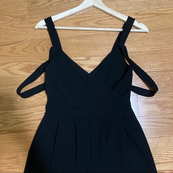 Boohoo Black Jumpsuit - Picture 4 of 5